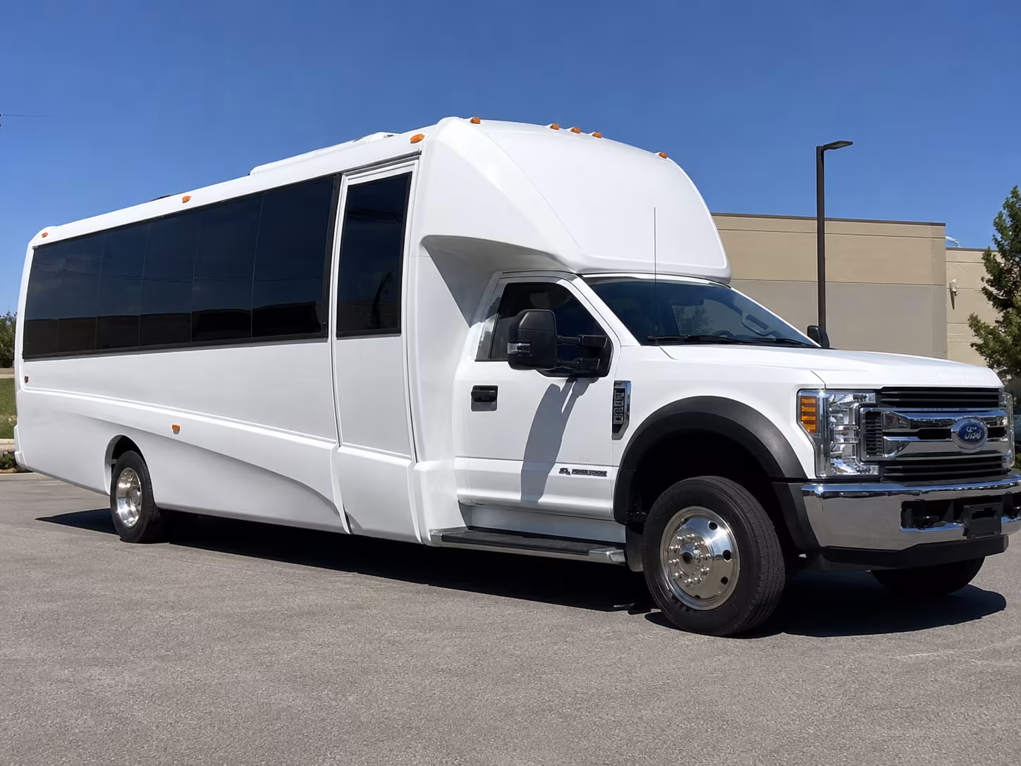 buses for franklin area performing arts and stem field trips