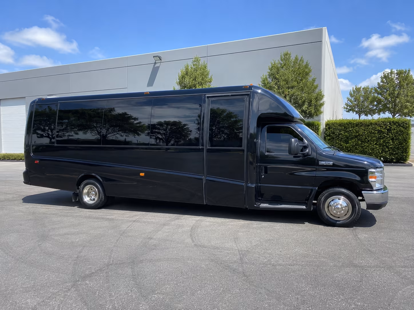 downtown franklins main street entertainment district party bus rental