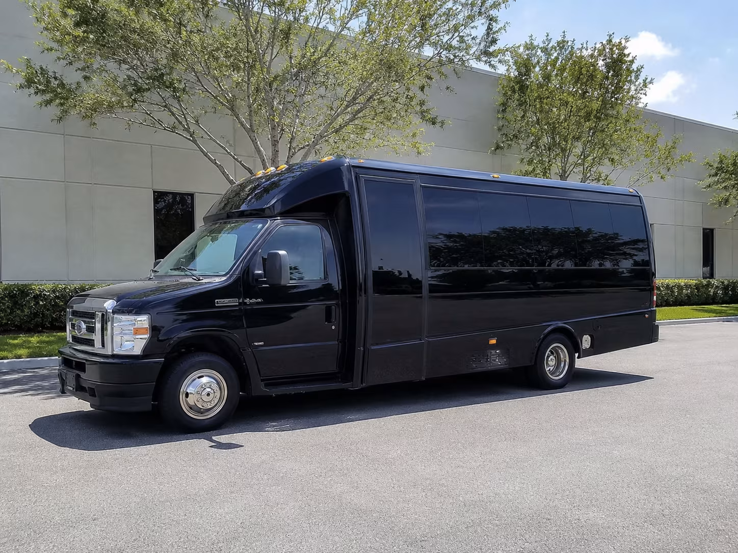 employee shuttle buses for franklin s busiest corporate campuses