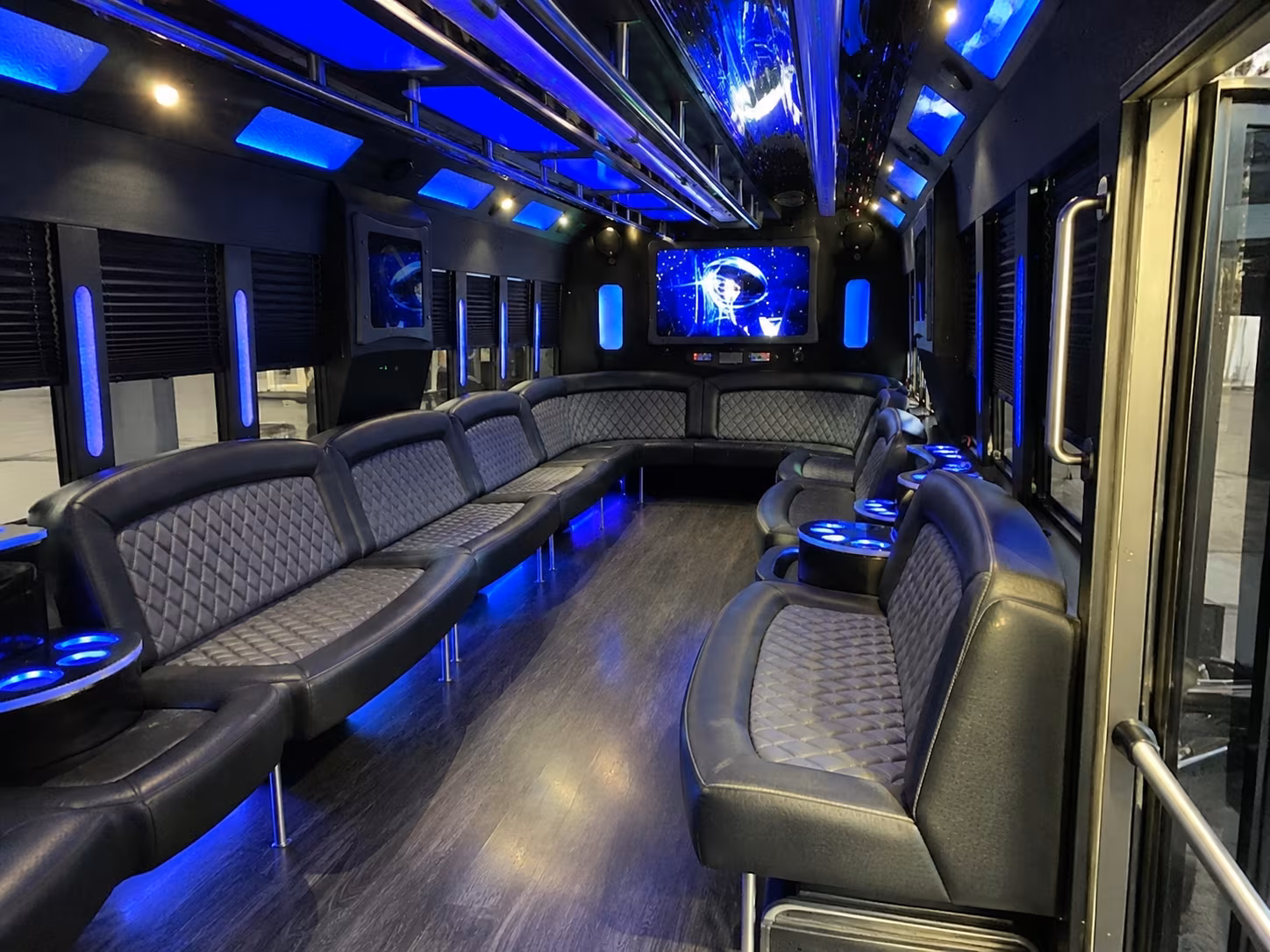 franklin 28 passenger party bus interior
