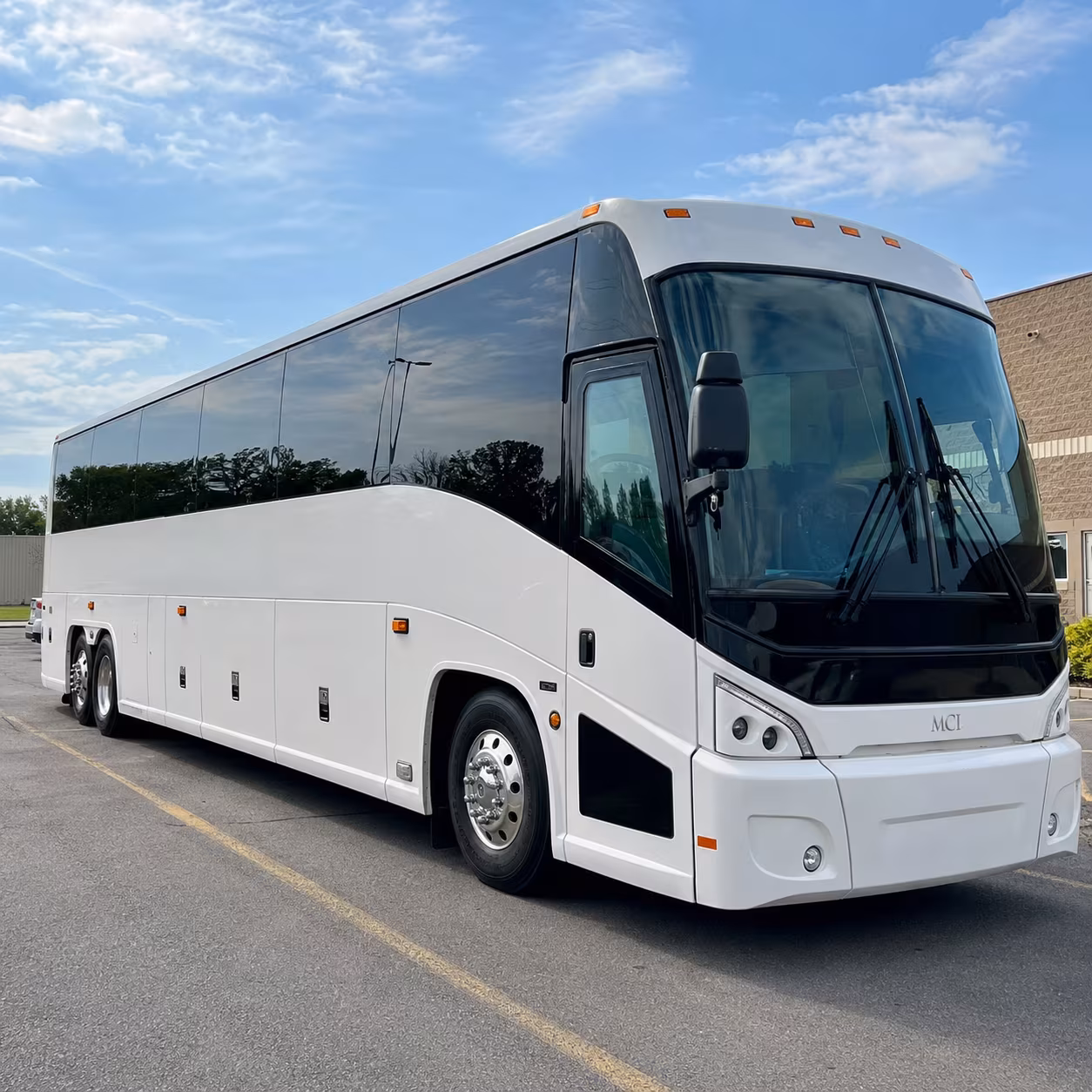 franklin employee shuttle buses for the cool springs business district