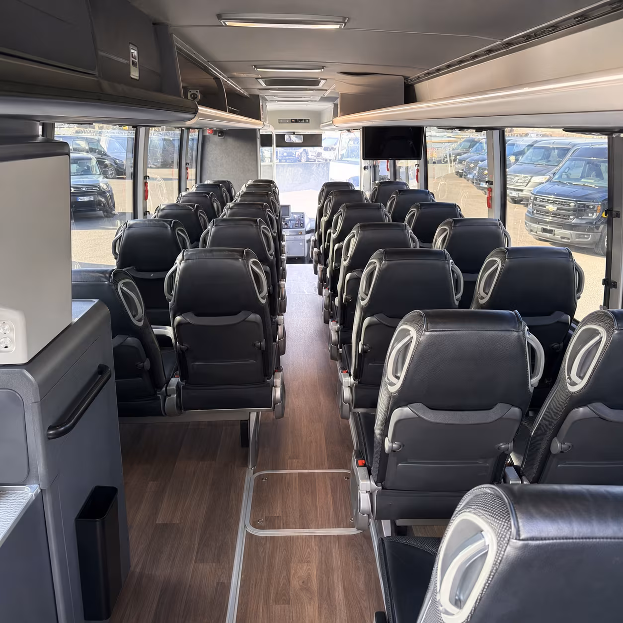 long distance bus trips from franklin to nashville memphis beyond