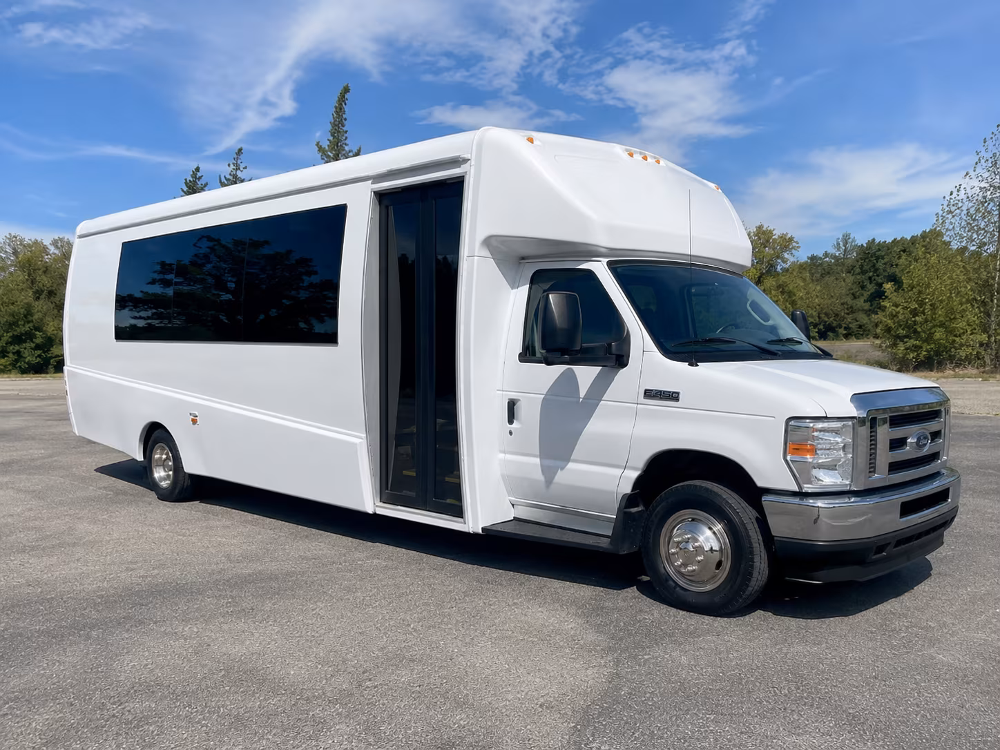 party buses for nashville concert nights starting in franklin