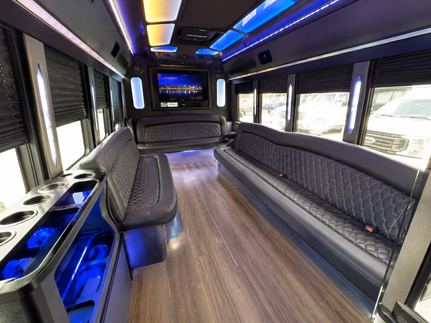 party buses to bridgestone arena predators games from franklin