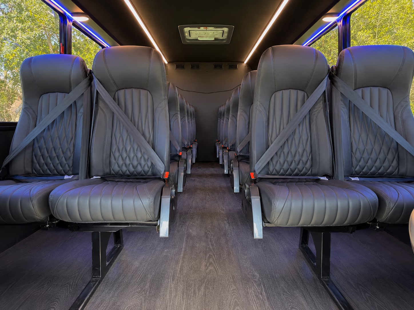 shuttle buses for franklin wedding guests between hotels and venues